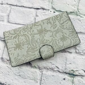Francesca's Collections All in one Clutch Wallet Grey NWT Multii Zip Pockets